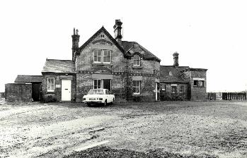 Blunham Station in 1976 [Z50/19/38]